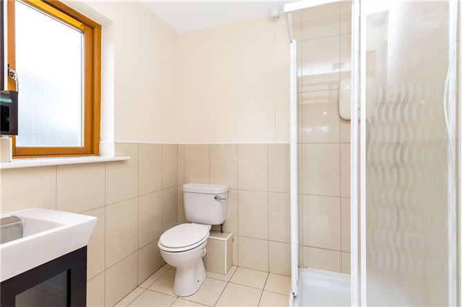 2 Landsdowne Manor, Swellan Lower, Cavan