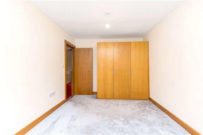 2 Landsdowne Manor, Swellan Lower, Cavan
