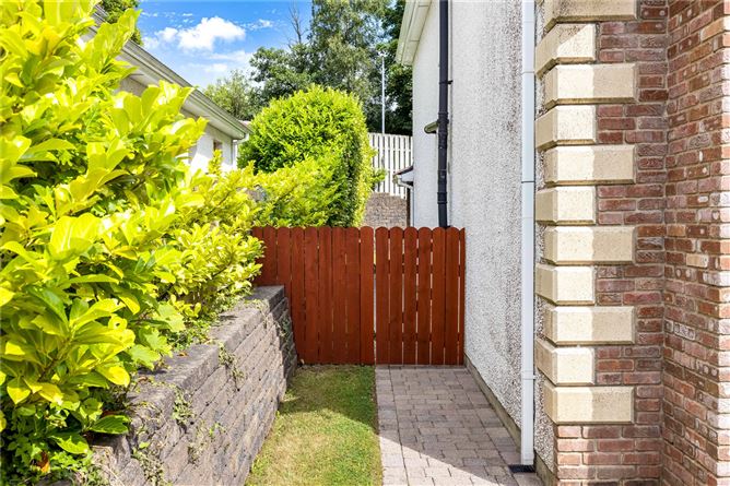 2 Landsdowne Manor, Swellan Lower, Cavan
