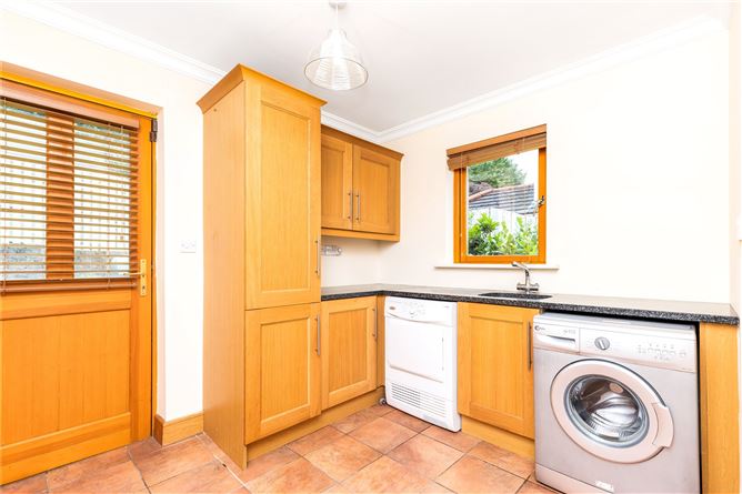 2 Landsdowne Manor, Swellan Lower, Cavan