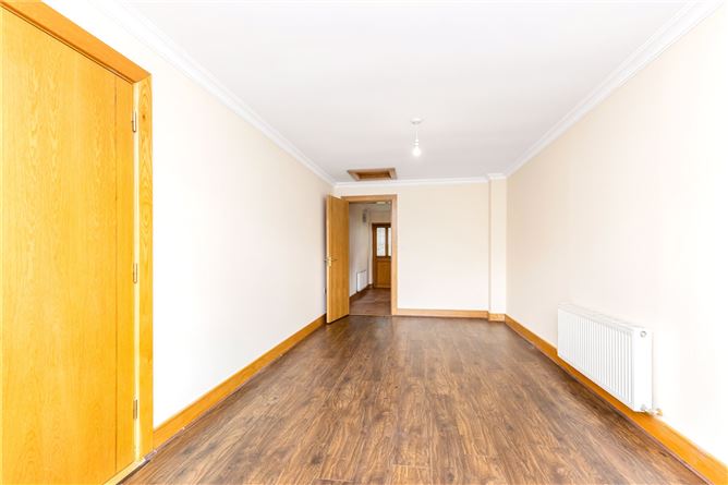 2 Landsdowne Manor, Swellan Lower, Cavan