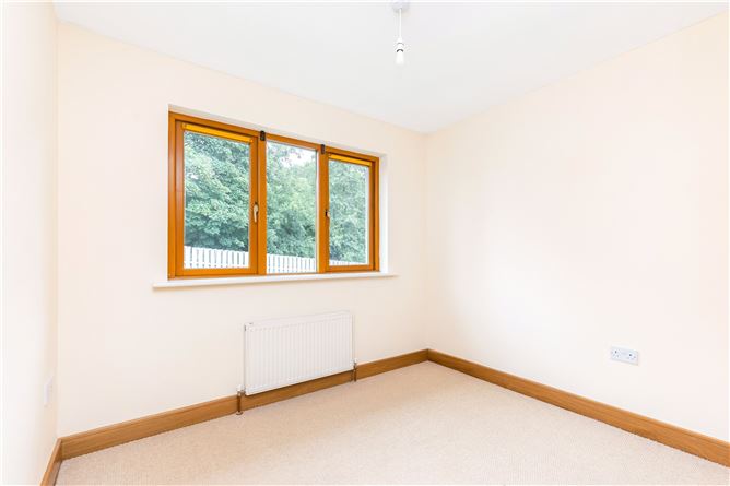 2 Landsdowne Manor, Swellan Lower, Cavan