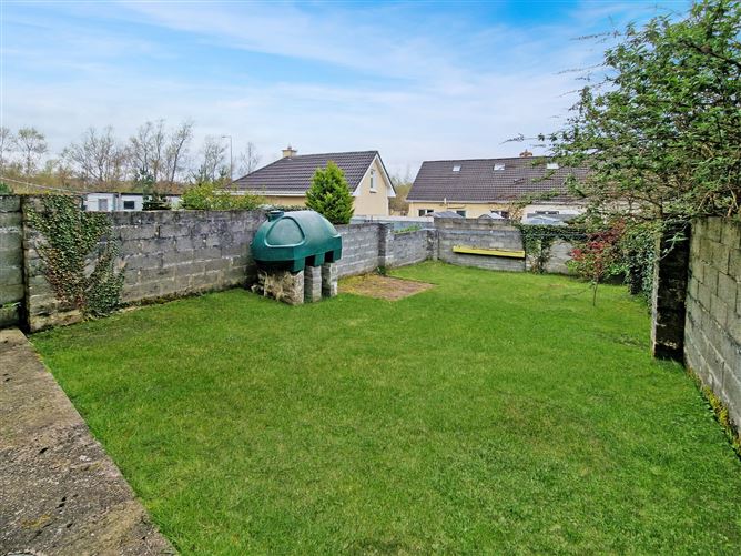 17 Dun Na Hinse, Lahinch Road, Ennis, Co. Clare