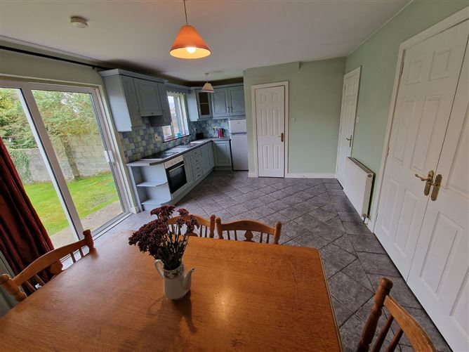 17 Dun Na Hinse, Lahinch Road, Ennis, Co. Clare