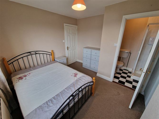 17 Dun Na Hinse, Lahinch Road, Ennis, Co. Clare