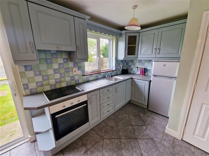 17 Dun Na Hinse, Lahinch Road, Ennis, Co. Clare
