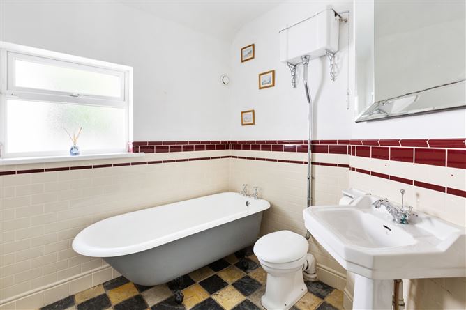 Yellow Cottage, Knockanree Lower, Avoca, Co. Wicklow