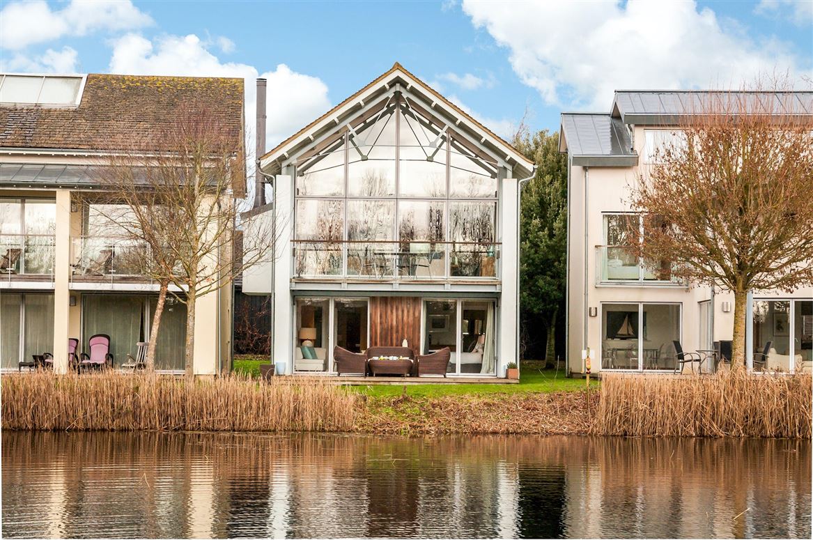 Lake Lodge,Somerford Keynes,Gloucestershire,United Kingdom