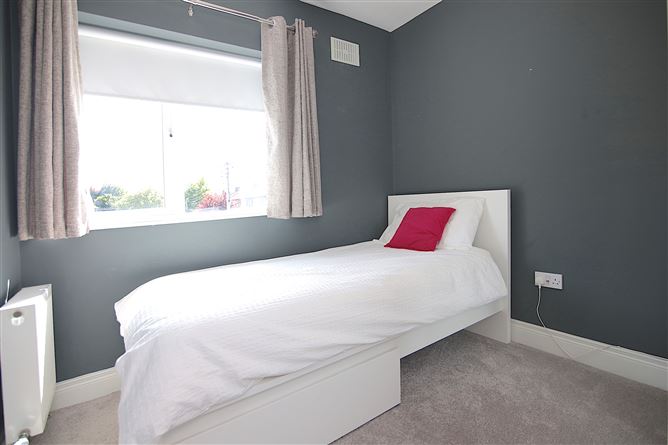 90 Kincora Grove, Clontarf,   Dublin 3