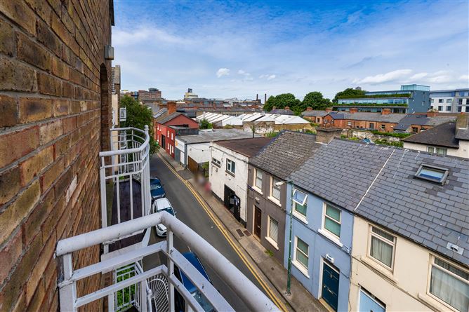58 The Weavers, South Earl Street, Dublin 8