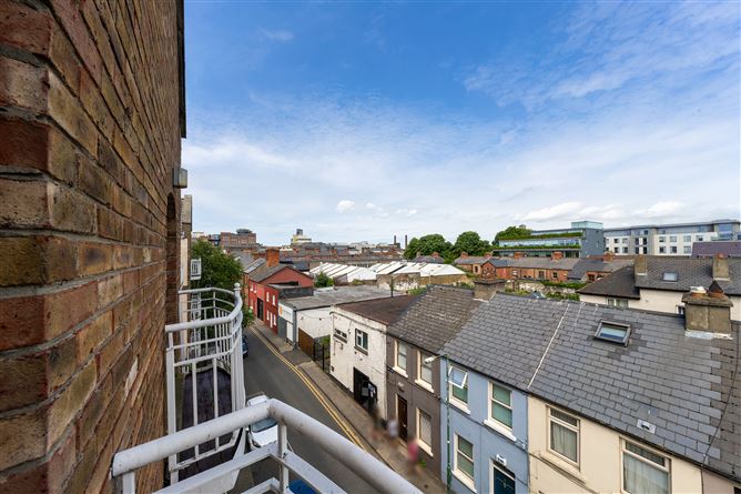 58 The Weavers, South Earl Street, Dublin 8