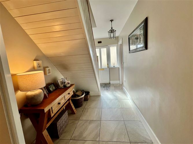 15 Farnamurry Close , Nenagh, Tipperary