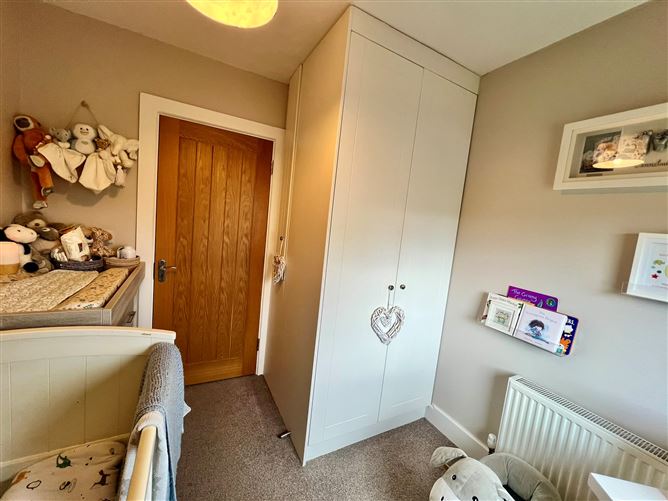 15 Farnamurry Close , Nenagh, Tipperary