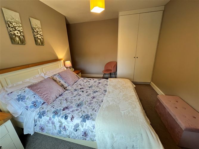 15 Farnamurry Close , Nenagh, Tipperary