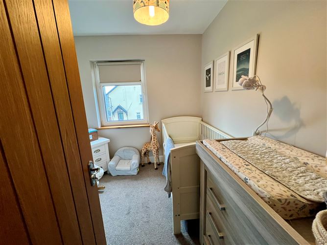 15 Farnamurry Close , Nenagh, Tipperary