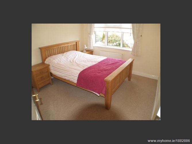 Photo 10 of 15 — 19 Ash Park Heath, Lucan, Co. Dublin