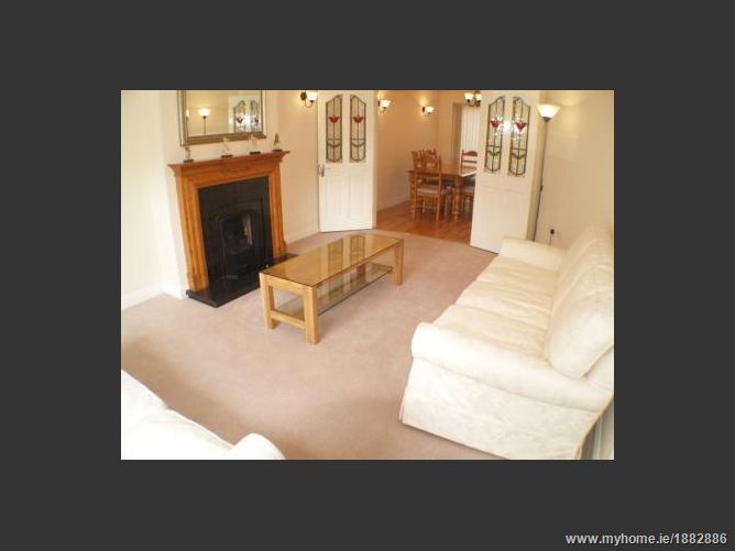 19 Ash Park Heath, Lucan, Co. Dublin