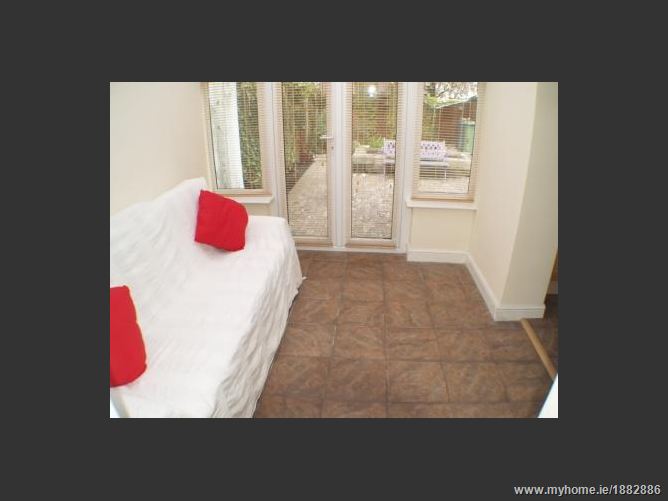 Photo 7 of 15 — 19 Ash Park Heath, Lucan, Co. Dublin