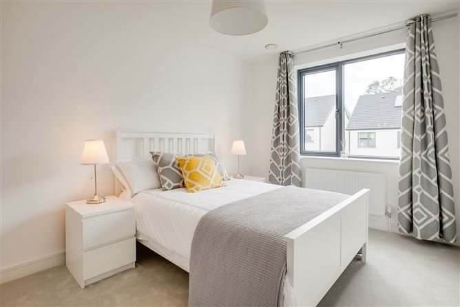 52 The Avenue, Scholarstown, Rathfarnham, Dublin 16