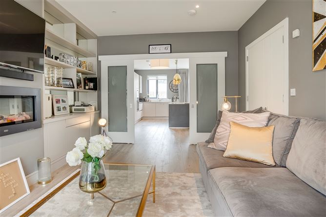 52 The Avenue, Scholarstown, Rathfarnham, Dublin 16