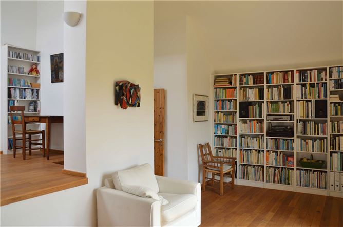 Robins Farm, Knocknaboolagh, Killorglin, Co. Kerry
