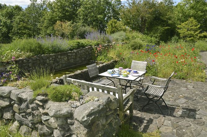 Robins Farm, Knocknaboolagh, Killorglin, Co. Kerry
