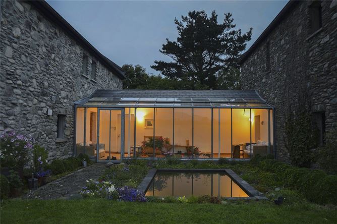 Robins Farm, Knocknaboolagh, Killorglin, Co. Kerry