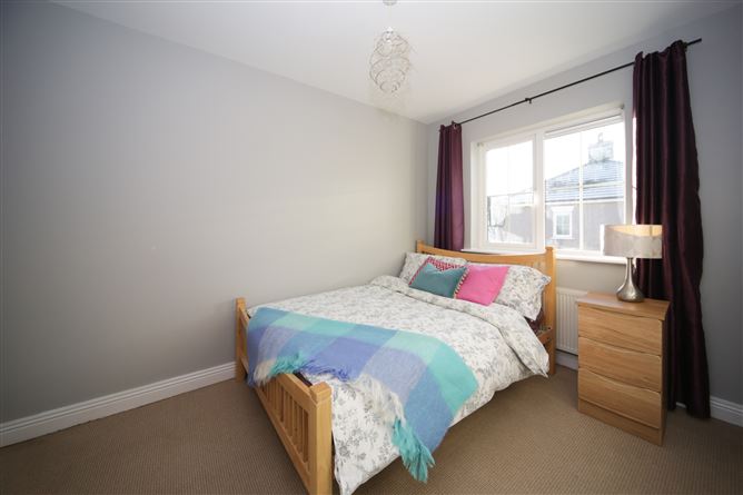 2 Higgins Park, Portlaoise, Co. Laois