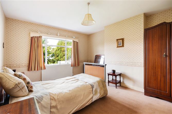 4 Serpentine Park, Sandymount, Dublin 4