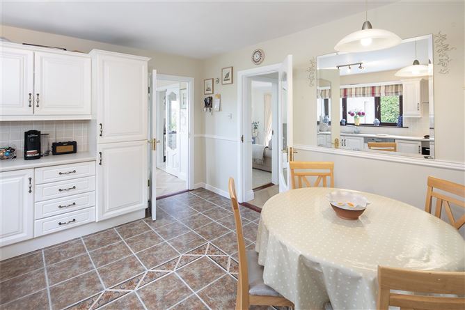 11 Manor Close, Thornbury Heights, Rochestown, Co. Cork