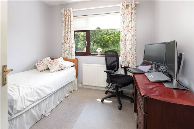 11 Manor Close, Thornbury Heights, Rochestown, Co. Cork