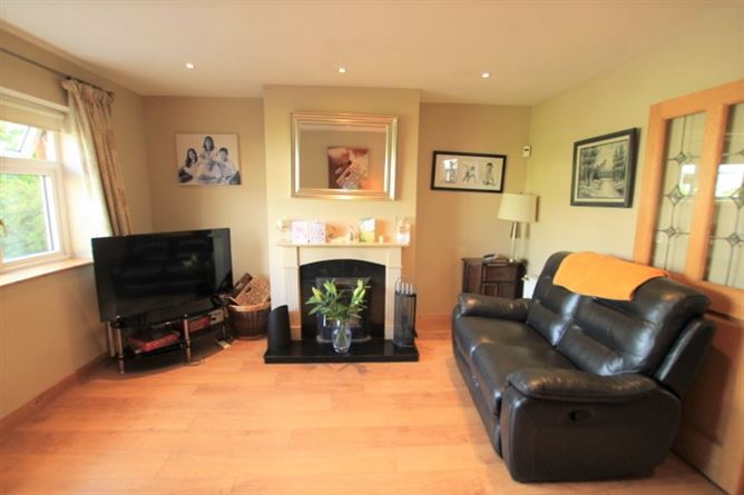 2A Hillcrest View, Lucan, Dublin