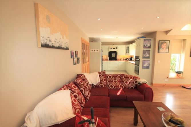 2A Hillcrest View, Lucan, Dublin
