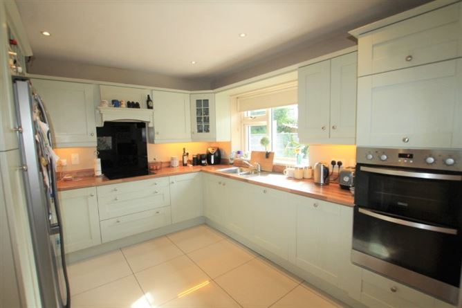 2A Hillcrest View, Lucan, Dublin