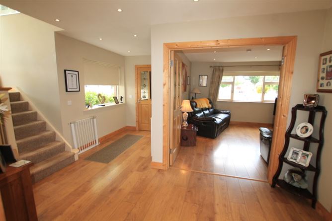 2A Hillcrest View, Lucan, Dublin