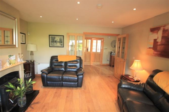 2A Hillcrest View, Lucan, Dublin