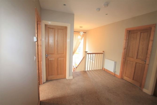 2A Hillcrest View, Lucan, Dublin