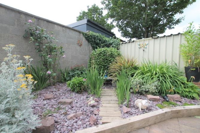 2A Hillcrest View, Lucan, Dublin