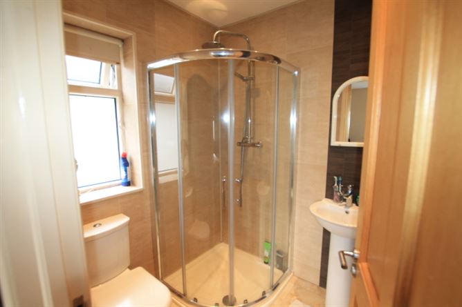 2A Hillcrest View, Lucan, Dublin