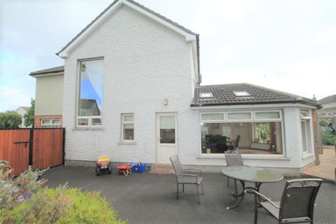 2A Hillcrest View, Lucan, Dublin