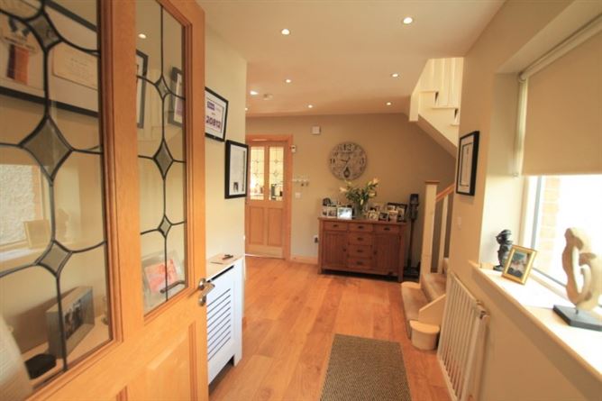 2A Hillcrest View, Lucan, Dublin