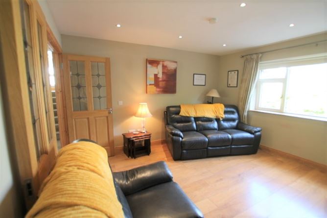 2A Hillcrest View, Lucan, Dublin