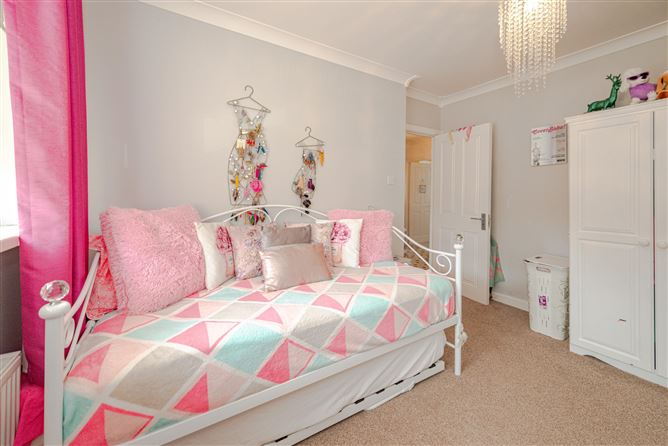 23 Abbeywood Avenue, The Oaks, Lucan, Dublin