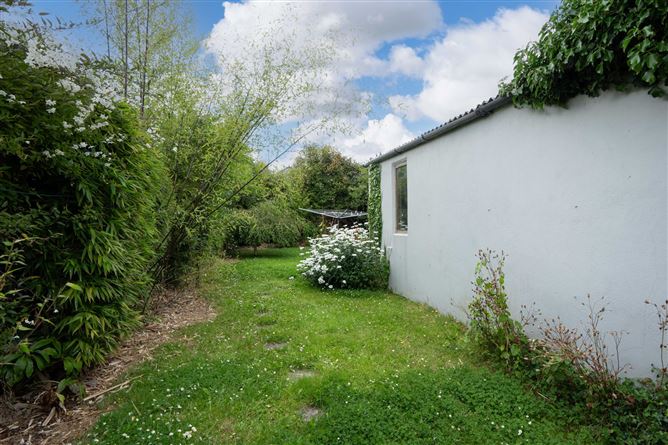 Darnadan, 6 Arch Villas, Greystones, Wicklow