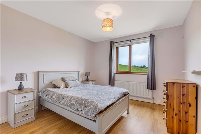 1 Castle Lane, Newbliss, Co. Monaghan