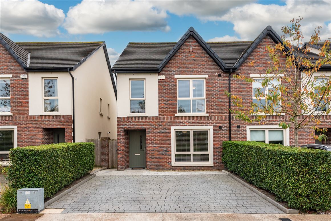 6 Oak Park Square, Oak Park, Naas, Co. Kildare