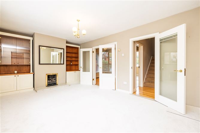 Photo 9 of 41 — 20 Laurleen, Stillorgan, County Dublin