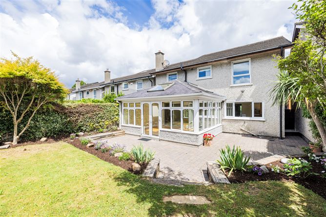Photo 36 of 41 — 20 Laurleen, Stillorgan, County Dublin