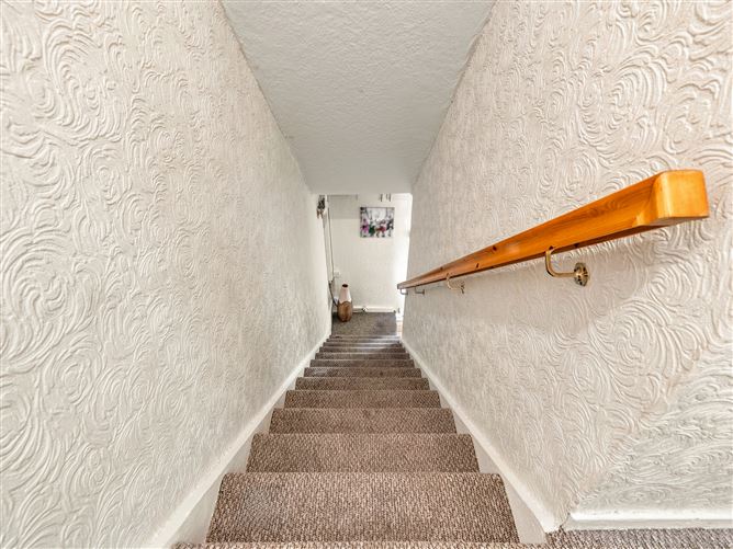 Photo 26 of 34 — 102 Captains Avenue, Crumlin, Dublin 12