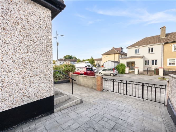 Photo 31 of 34 — 102 Captains Avenue, Crumlin, Dublin 12